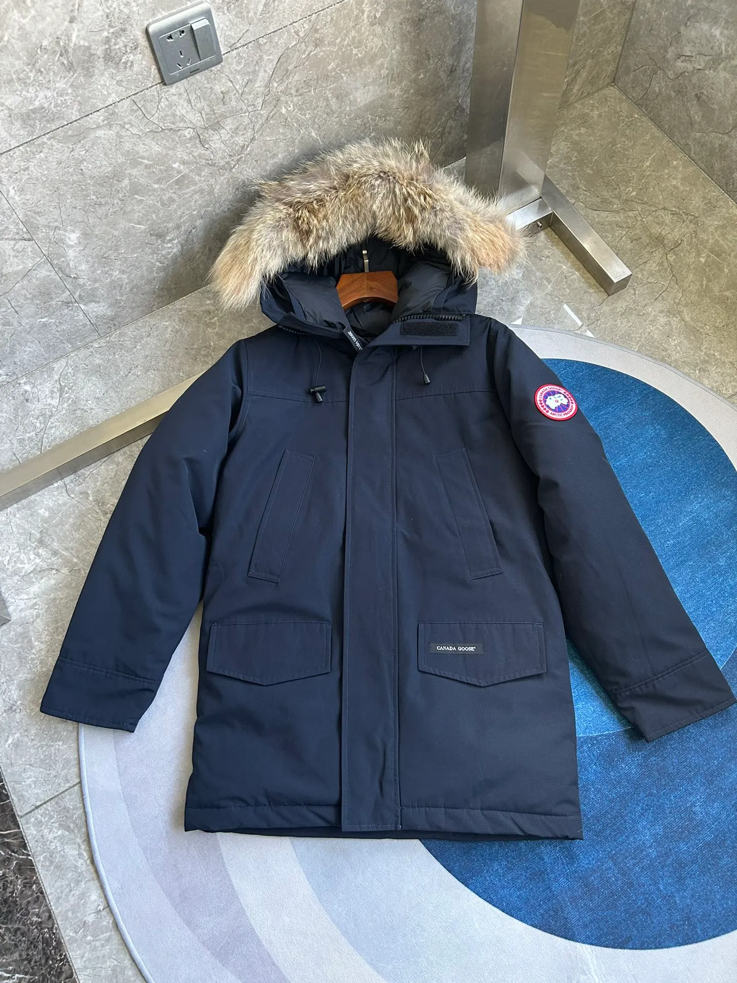 P720 Big Goose 13 Langford men's down jacket. Color (red label) black, dark blue, off-white, gray, gray camouflage. Color (black label) black black label, gray black label. Size: S. M. L. XL. XXL.